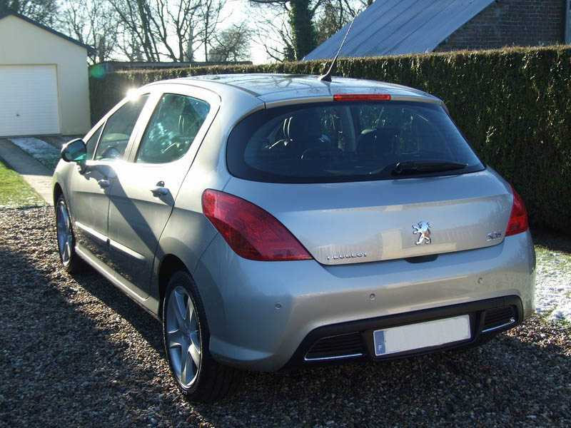 http://www.forum-peugeot.com/Forum/mesimages/20489/308 de Guillj-06.jpg
